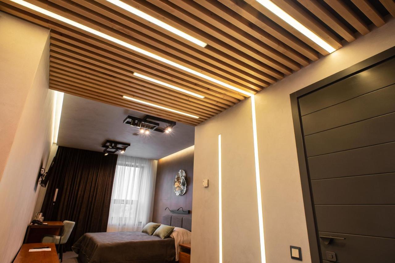 Mojo Boutique Hotel Lutsʼk Exterior foto