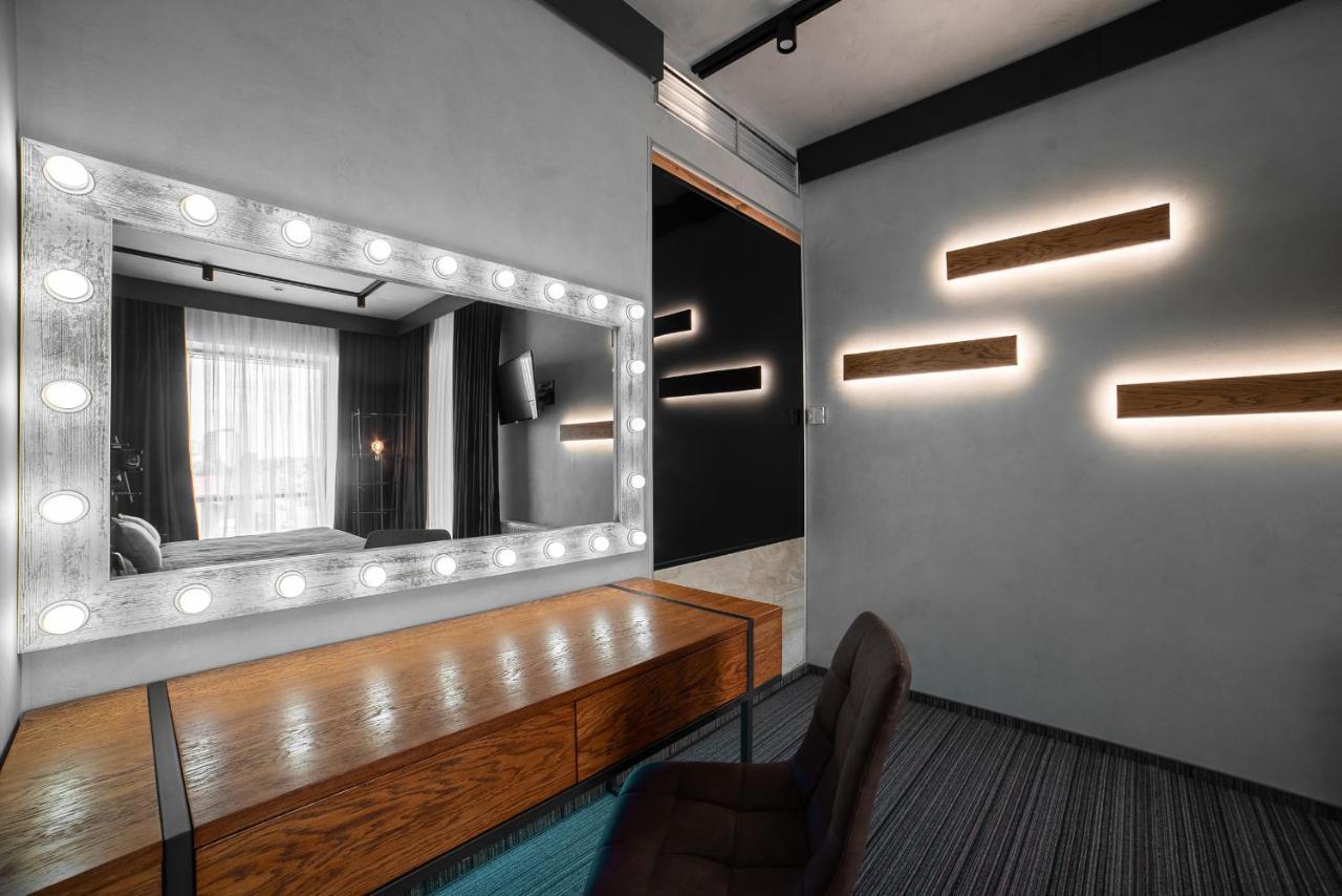 Mojo Boutique Hotel Lutsʼk Exterior foto