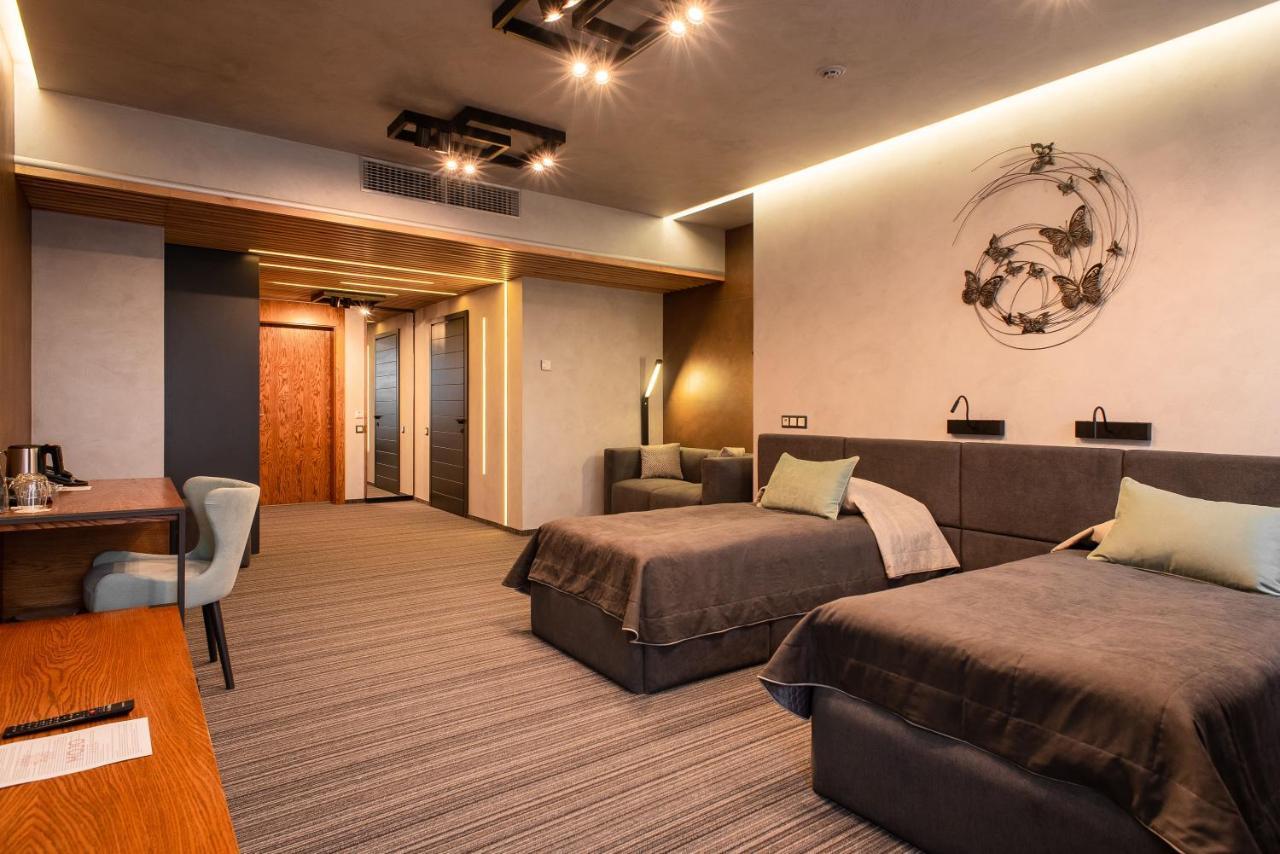 Mojo Boutique Hotel Lutsʼk Exterior foto