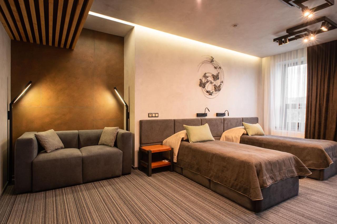 Mojo Boutique Hotel Lutsʼk Exterior foto