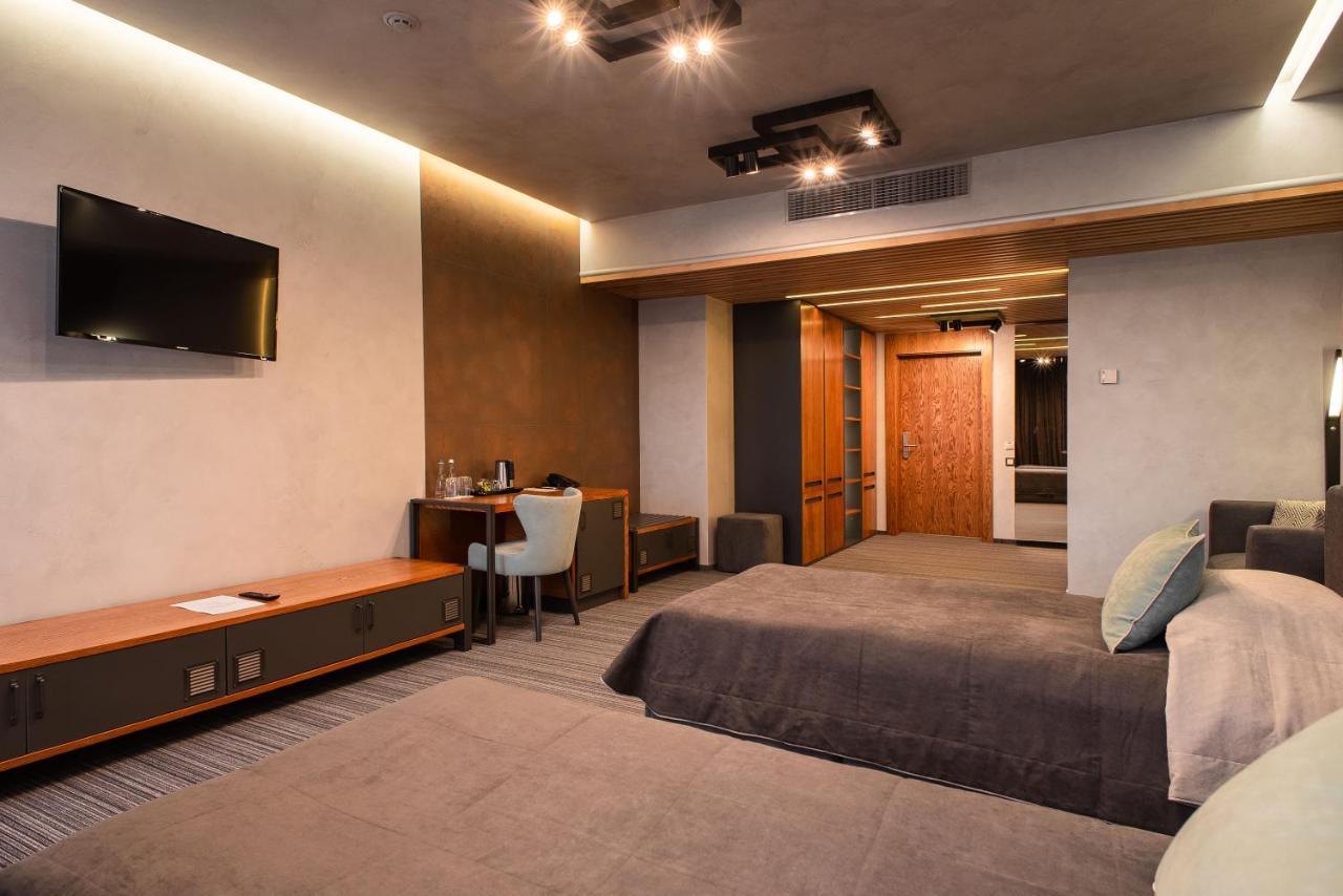 Mojo Boutique Hotel Lutsʼk Exterior foto